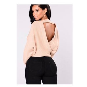 Fashion Nova Sweater Top S